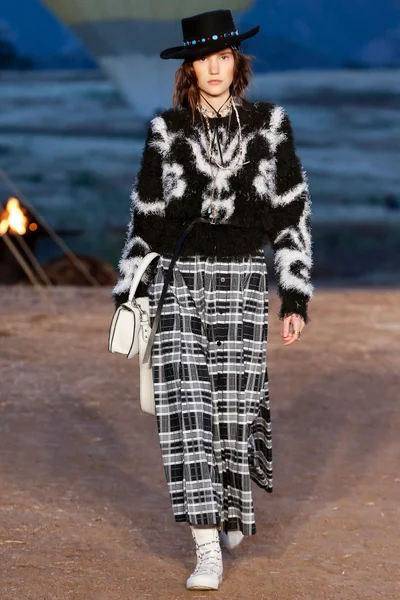 Look 68